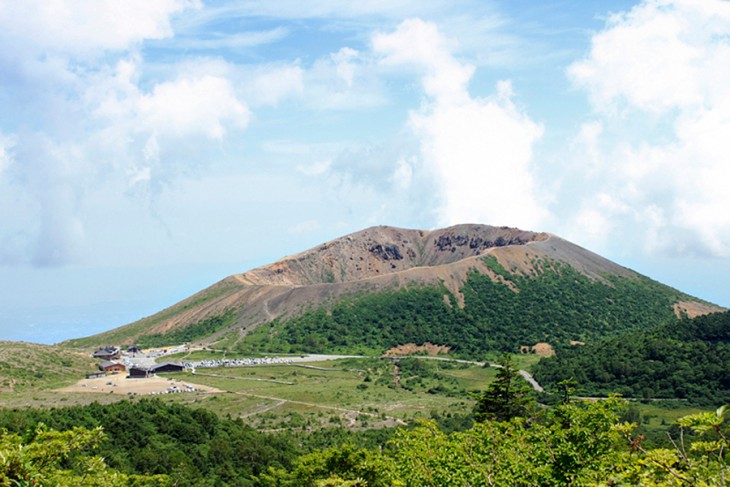 Azuma-Kofuji’s Short & Scenic Hiking Route