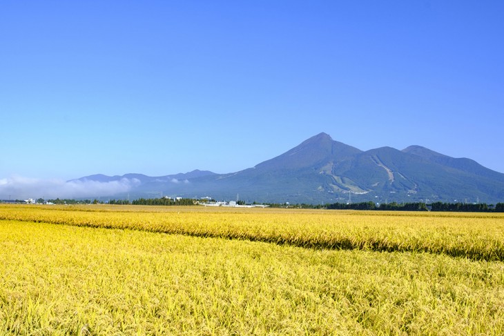 Ghé thăm thị trấn Inawashiro vào mùa hè