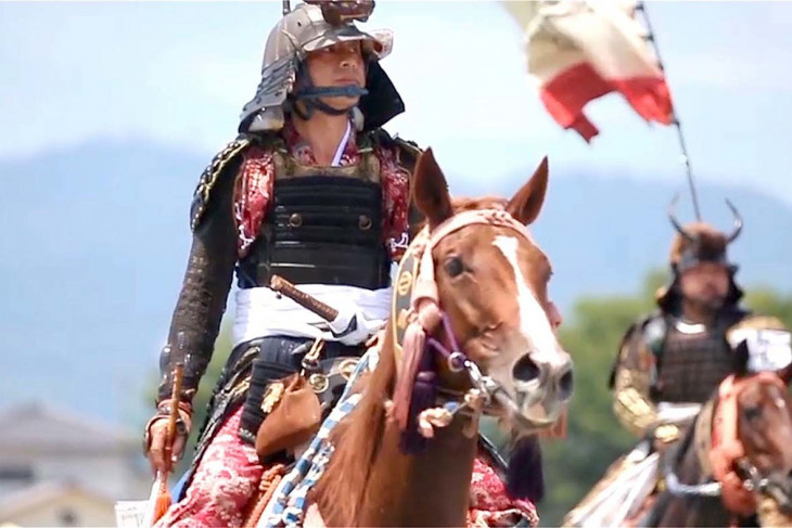 Diễu Hành Truyền Thống Của Các Samurai Trên Lưng Ngựa