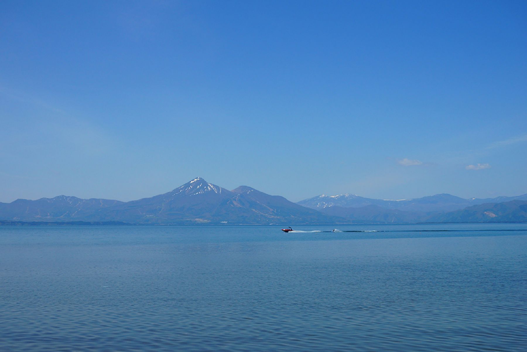 Hồ Inawashiro